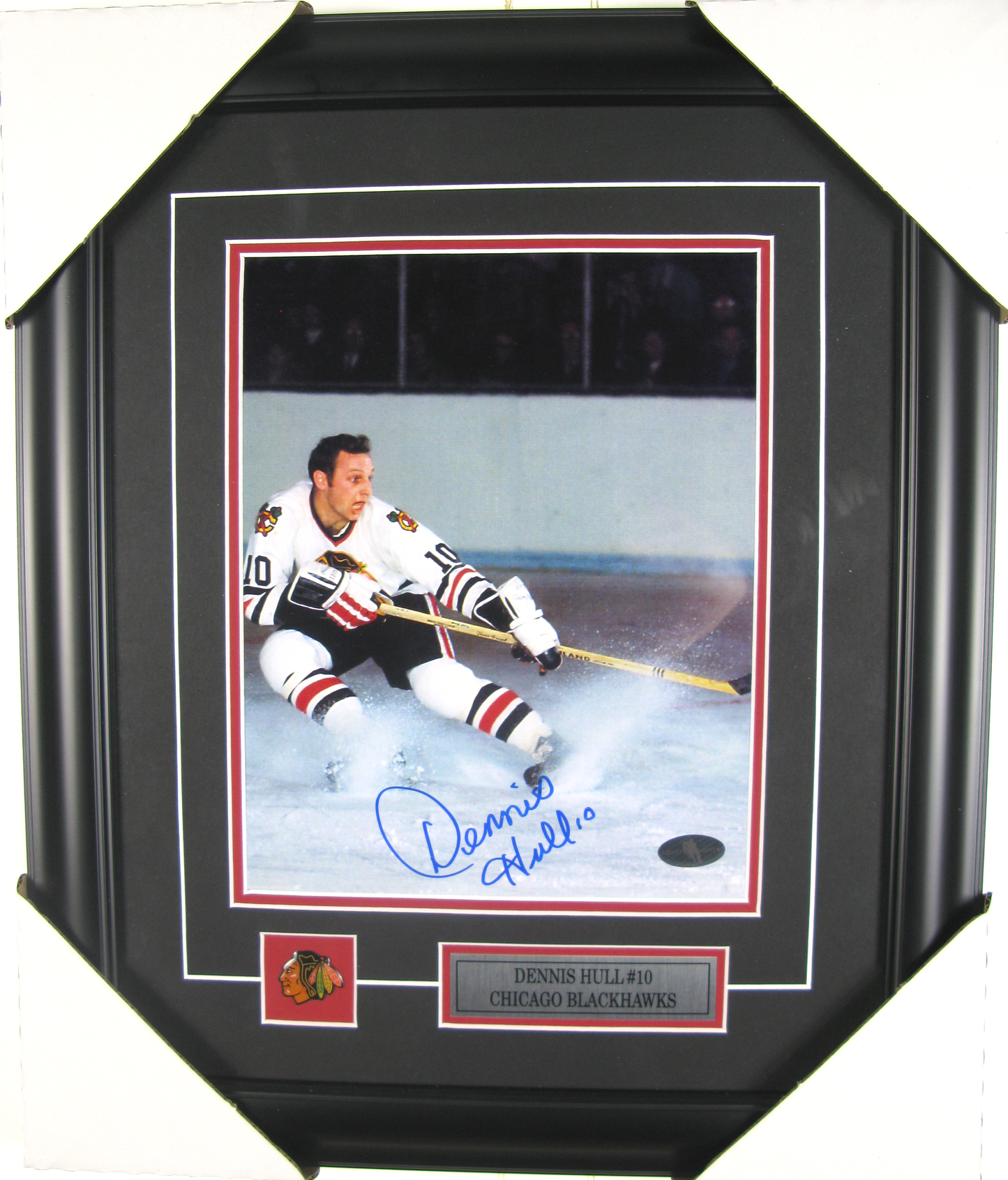 Dennis Hull Autographed 8x10 Framed Photo Chicago Blackhawks #10 – Vintage NHL Signed Memorabilia