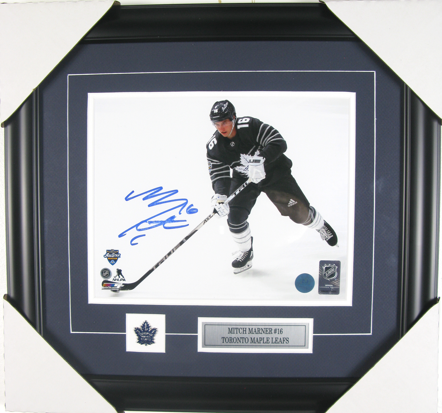 Mitch Marner Signed 8x10 Framed Photo – Toronto Maple Leafs #16 – Fanatics / NHL Certified