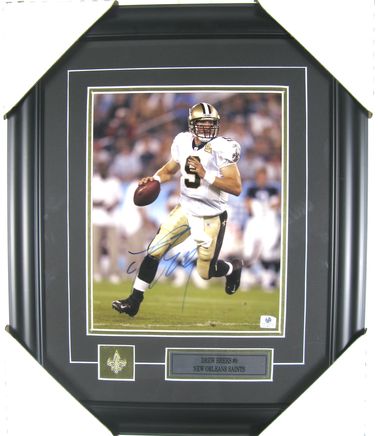 Drew Brees #9 Autographed 8x10 Framed Photo – New Orleans Saints – QB Legend