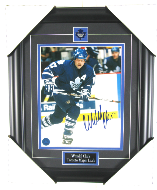 Wendel Clark Signed Framed Photo – Toronto Maple Leafs Power Forward #17