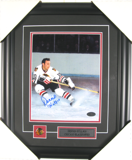 Dennis Hull Autographed 8x10 – Chicago Blackhawks – Framed Display