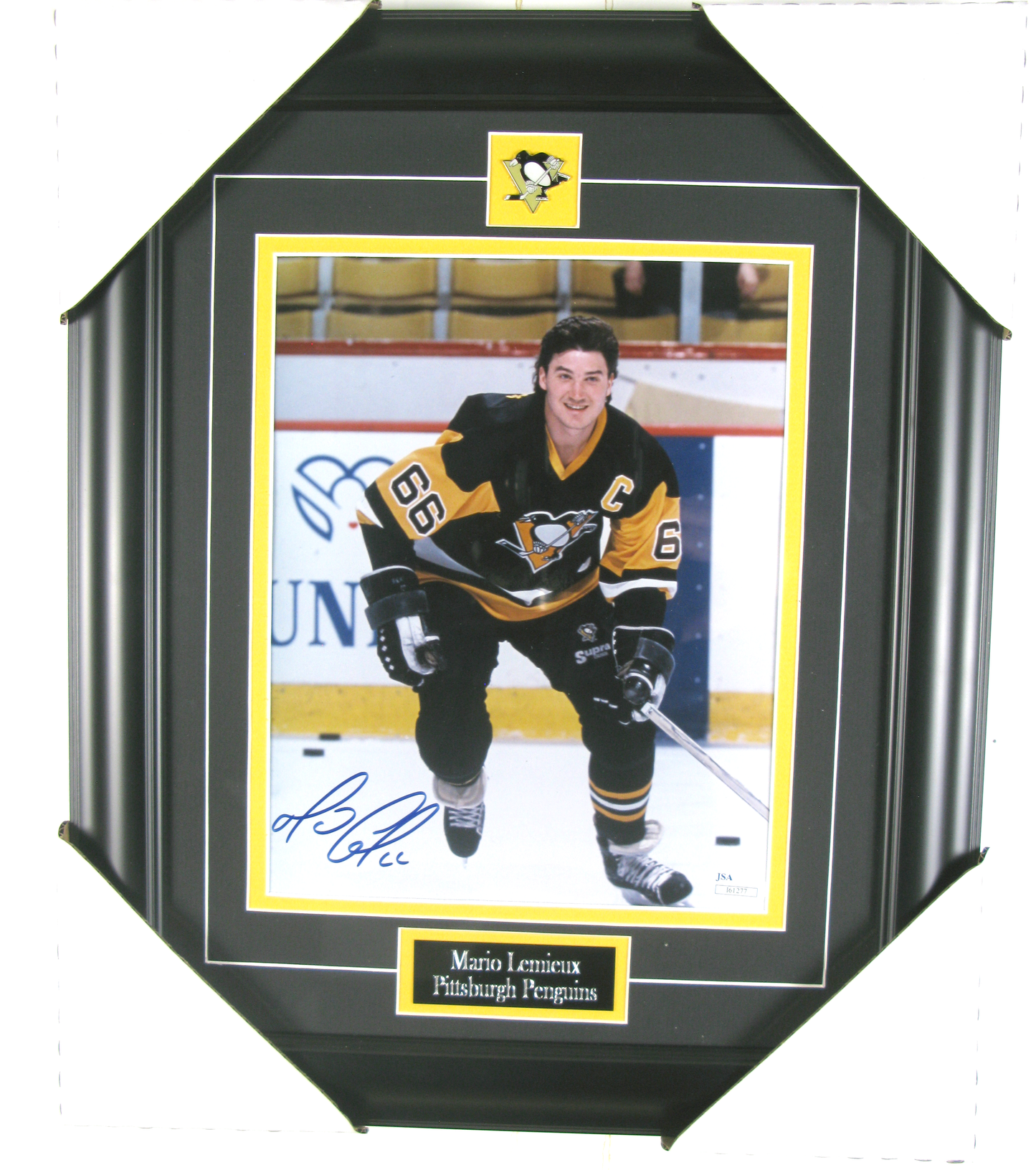 Mario Lemieux Signed Framed Photo – Pittsburgh Penguins #66