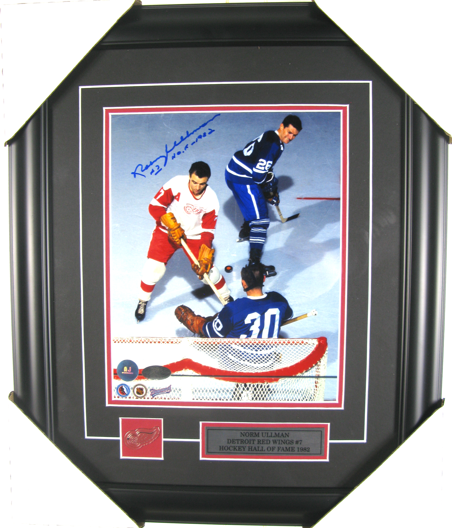 Norm Ullman #7 Detroit Red Wings – Autographed Framed Photo (HOF 1982)